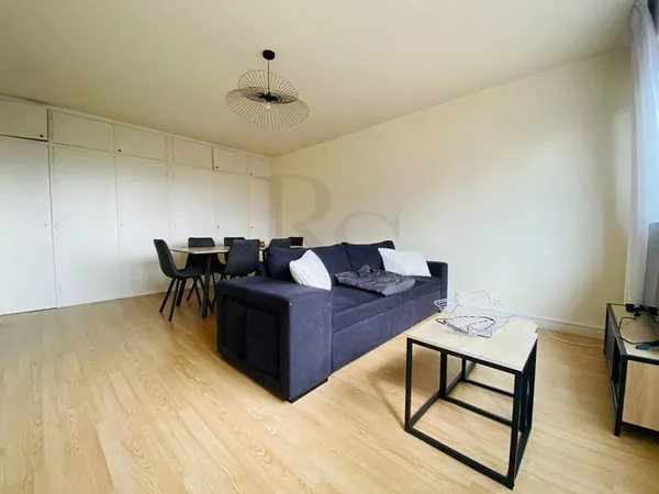 Appartement 2 pièces- 54 m²- parking + cave Alençon Centre ville