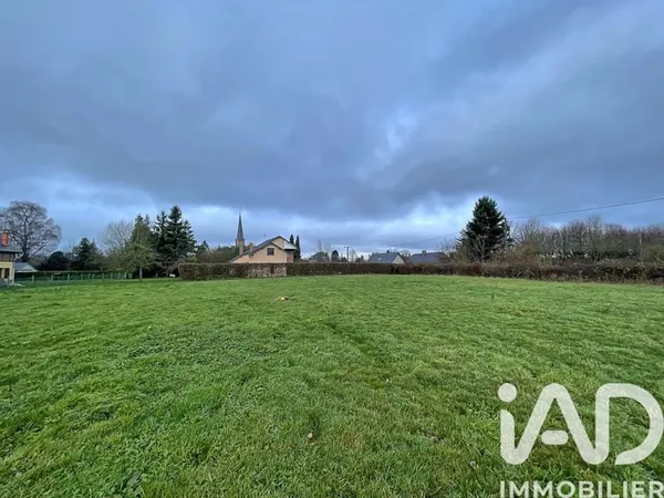 Terrain 921 m²