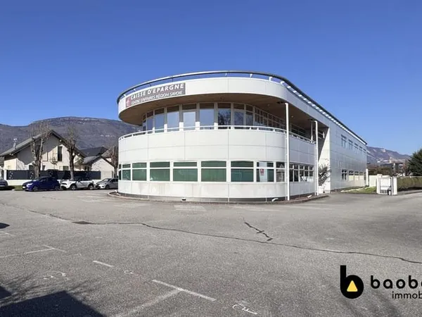 Bureaux - parking - La Motte Servolex - Proche voie rapide