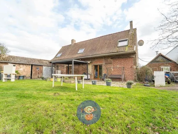 HOP HOME - Corps de ferme individuel avec dépendance, 137m2 habitables / 350m2 avec dépendances, LA 