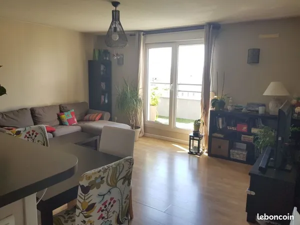 Appartement meublé 65 m² - Dernier étage, vue Fourvière