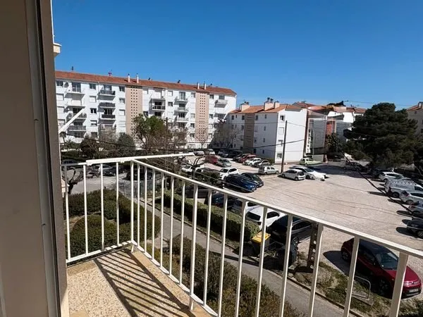 Appartement T 3 centre Jonquières