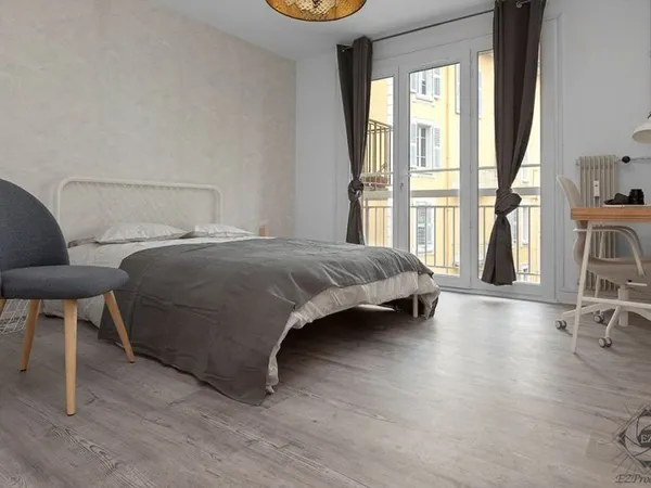 CHAMBÉRY - Chambre meublée 13.63 m2 en colocation + balcon avec communs