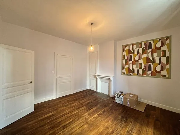 RUE NICOLAS POUSSIN, Belle Maison de 74m2 avec jardin !