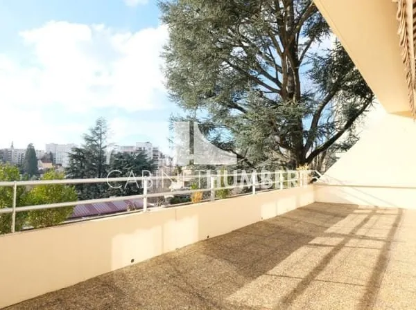 Appartement 5 pièces 118 m²