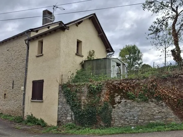 Gaillac d'Aveyron, Maison Type 3 en pierres avec remise