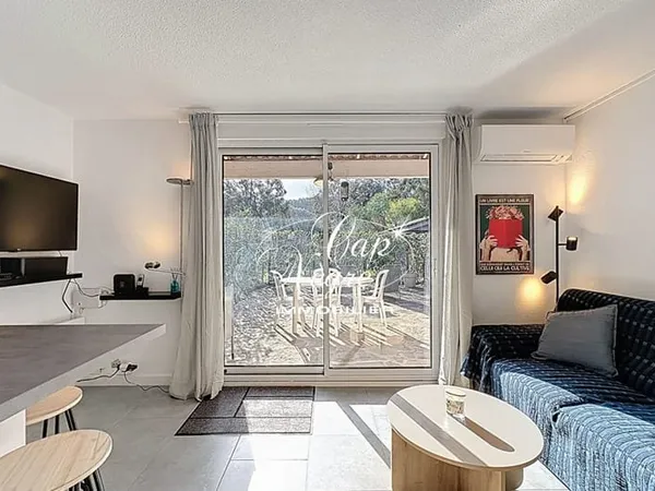 Appartement T2 cabine 35m² rénové avec piscine Les Terrasses de Cavalière