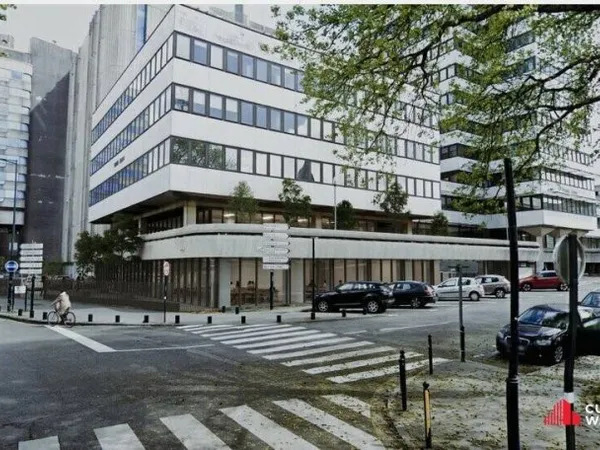 Bureaux 800 m²