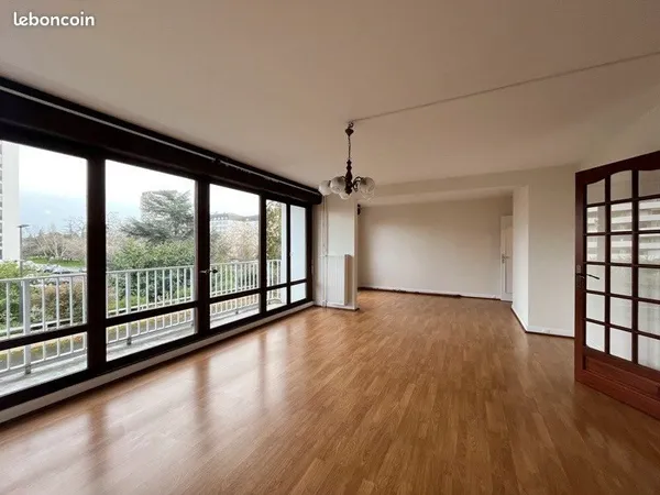 Appartement 4 pièces 90 m²