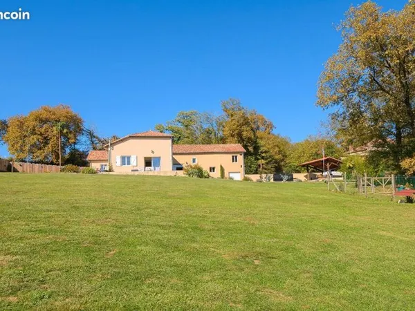 Maison 6 pièces 195 m²