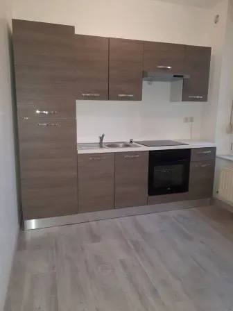 MONT-SAINT-MARTIN : APPARTEMENT F3 REFAIT ENTIEREMENT A NEUF