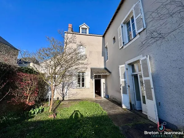 Maison de ville - Rive gauche à Laval