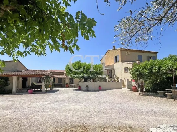 Ensemble immobilier