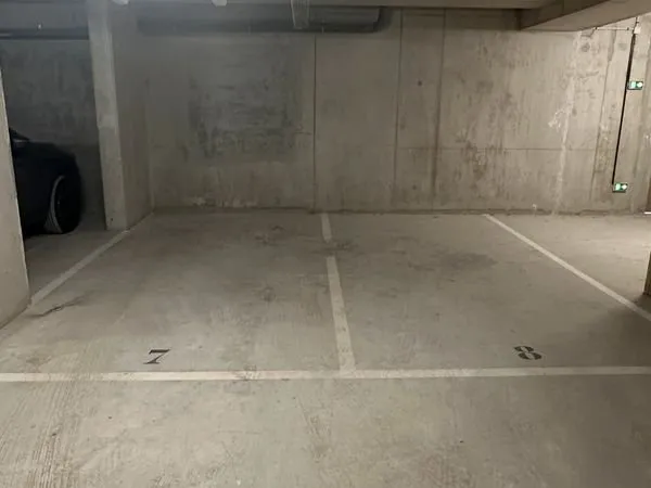 Places de parking cergy prefecture avenue des 3 fontaines à coté gare rer