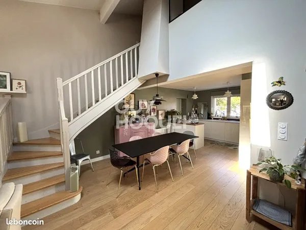 Maison 5 pièces 148 m²