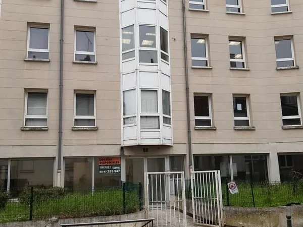 BUREAUX 90 m² TOURS