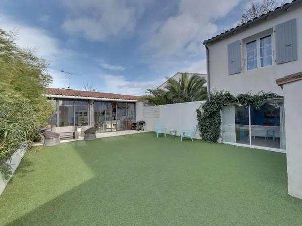 Maison 7 pièces 200 m²