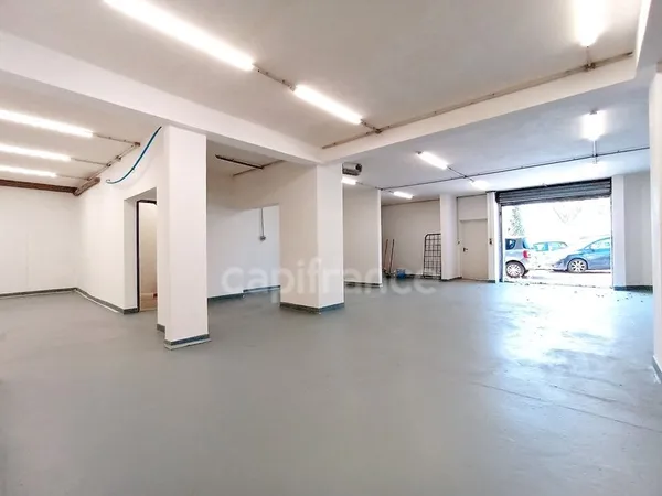 Local/bureau à louer GUIBEVILLE (91)