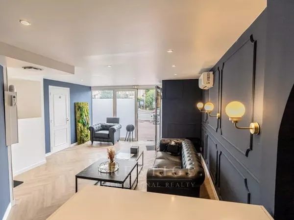 Juan les pins, murs à vendre avec garage