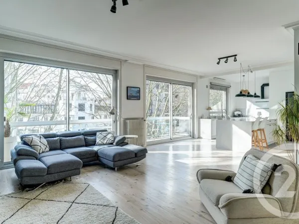 Appartement 4 pièces 130 m²
