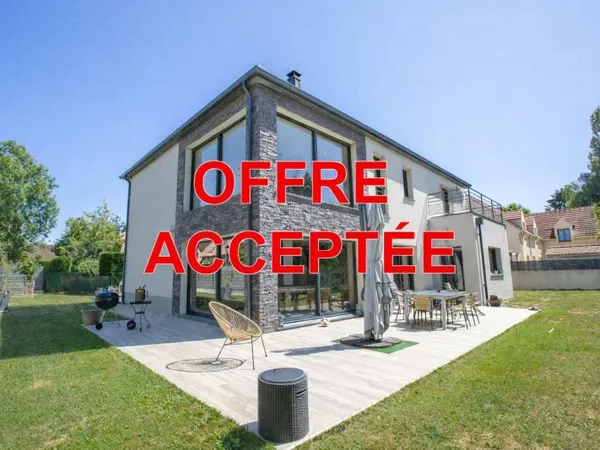 SUPERBE VILLA CONTEMPORAINE