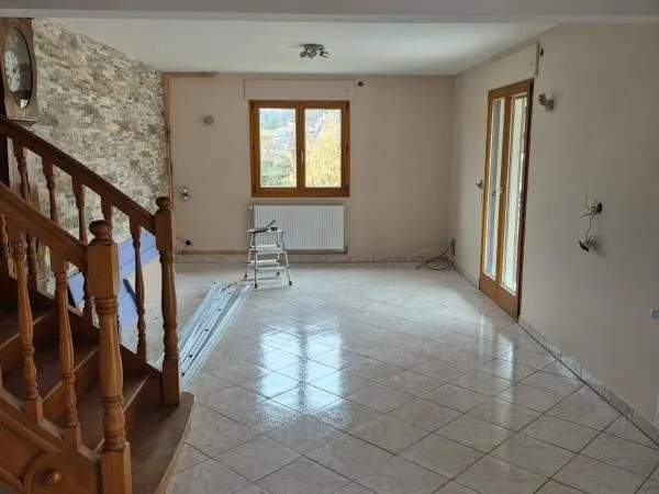 Appartement 127 m2 terrasse individuel 4 chambres aux portes