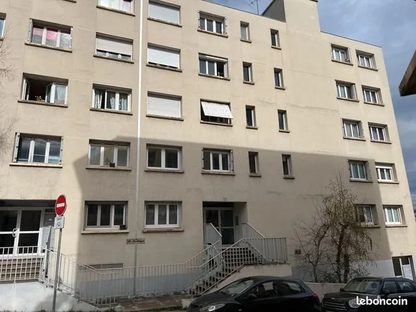 Appartement 4 pièces 82 m²