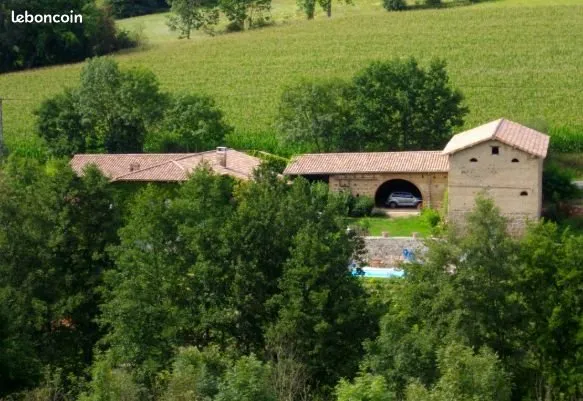 Propriété dans les monts du lyonnais