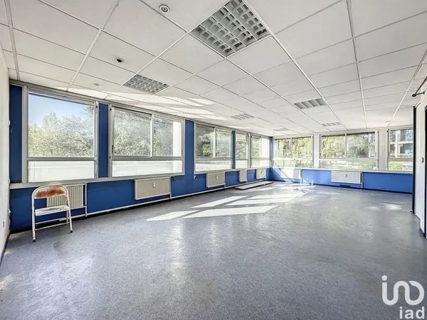 Vente Bureaux 321 m²