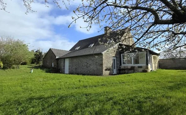 ST MARCAN - 35120 - 4 chambres - Hangar 137 m2 - Garage