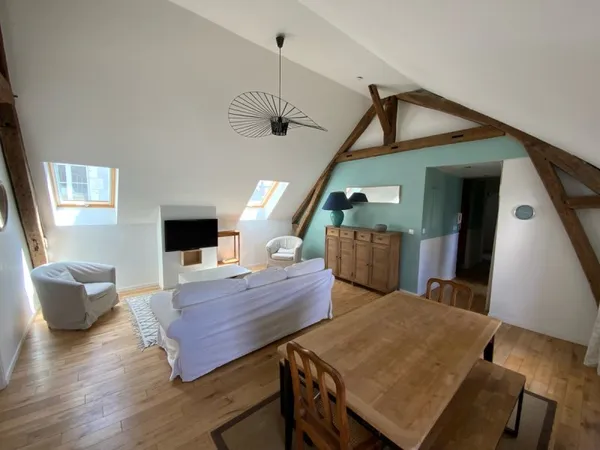Loue appartement meublé 81m² avec 3 chambres - Centre-ville Orléans