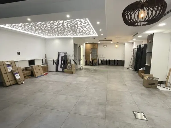 Murs commerciaux - Toutes activités 97 m2 PAS DE LOYER.