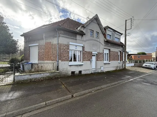MAISON DE VILLAGE à rénover entièrement 84 m2