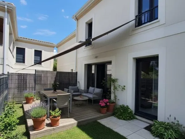 Mérignac Eyquem Maison individuelle avec terrasses et garage