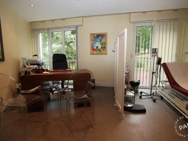Bureaux/Locaux professionnels 1 pièce 96 m²