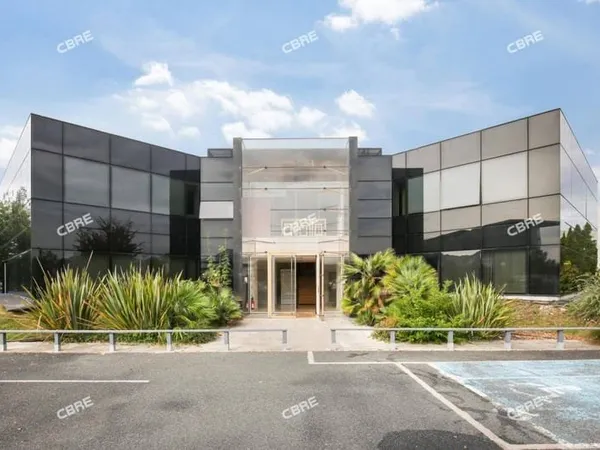Bureaux 562 m²