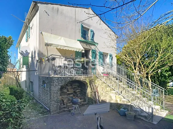 Maison Mareuil Sur Lay
