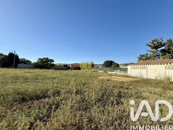 Terrain 552 m²