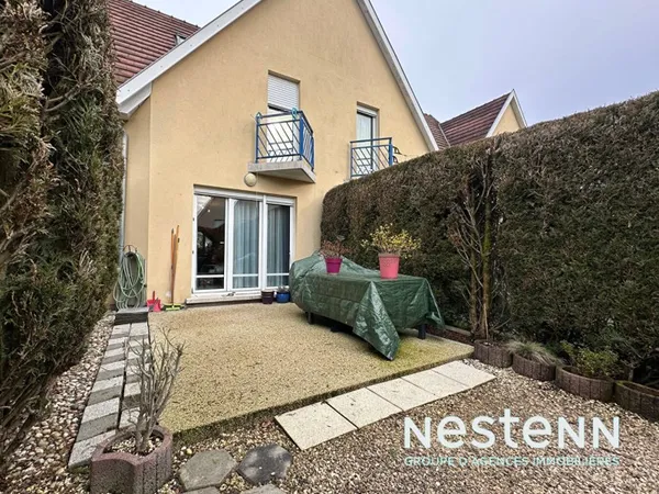 Appartement type maison bi-famille de 78m² - triplex - BETSCHDORF - 2 chambres - terrasse, jardin, g