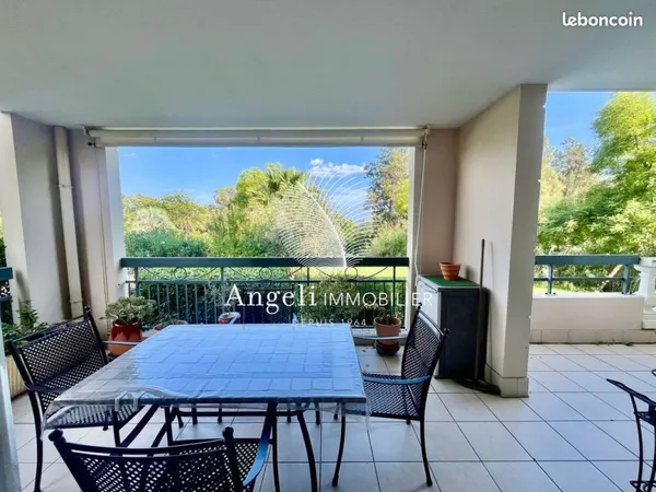 Appartement 4 pièces 93 m²