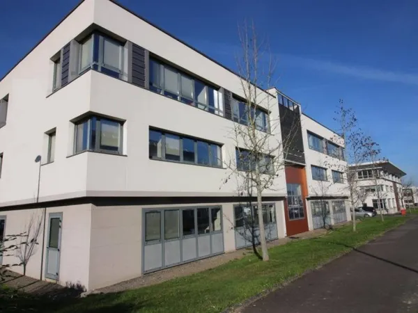 Bureaux 182 m²