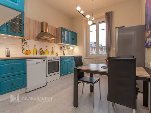 APPARTEMENT D'EXCEPTION - A VENDRE - LONS LE SAUNIER - 135.73m²