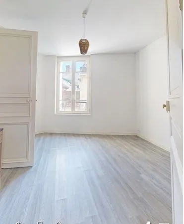 Appartement 50m2 - belle hauteur sous plafonds