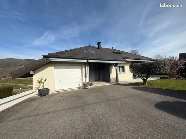 Maison prestations raffinées - 202 m² - Challes-Les-Eaux