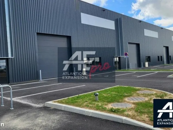 LOCAL D'ACTIVITE 350 m² DONGES