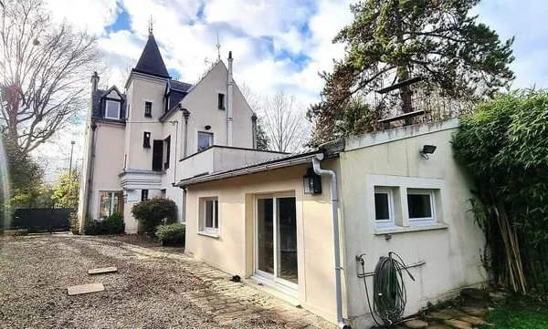 Maison 7 pièces 180 m²