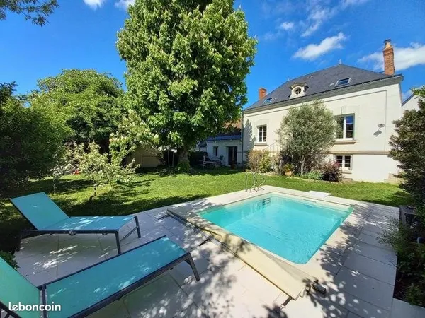 Maison 7 pièces 151 m²