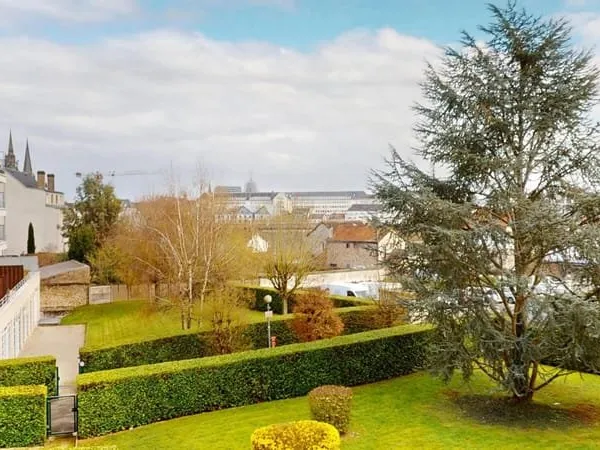 VENTE - APPARTEMENT T3 - BOX DOUBLE - GARE DE CHARTRES
