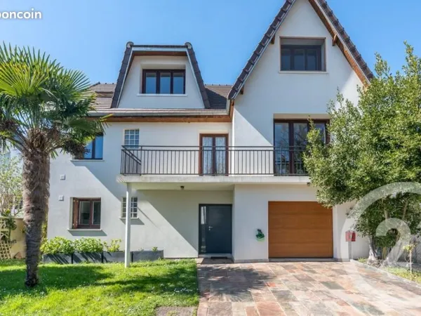 Maison 8 pièces 173 m²