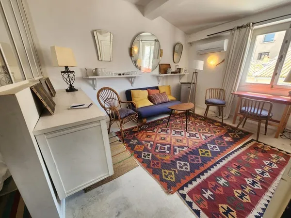 Appartement au coeur du quartier haut - charme et vues agréa